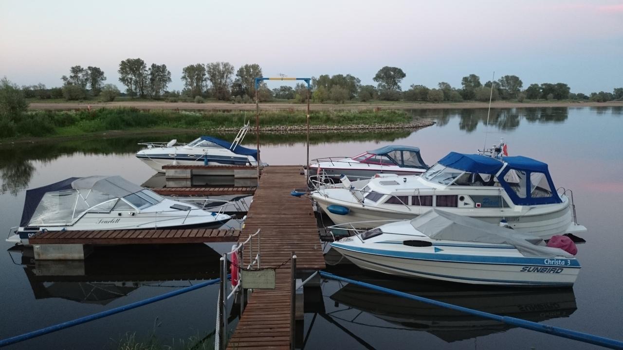 Hotel Steinhagen Damnatz Екстериор снимка
